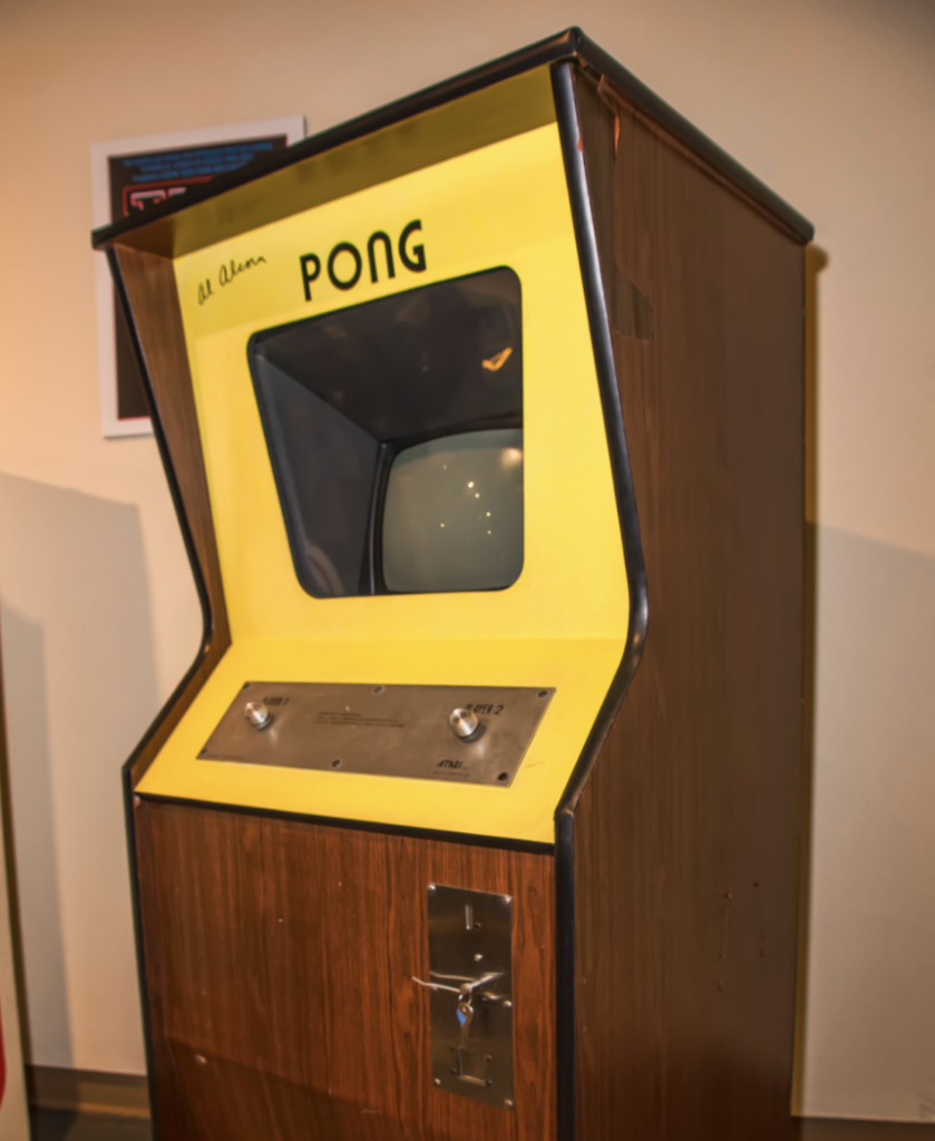 动作游戏的始祖《PONG》